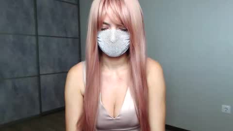 EllisNikki online show from December 14, 11:11 pm