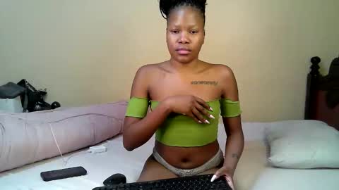 elllanna online show from October 2, 11:14 pm