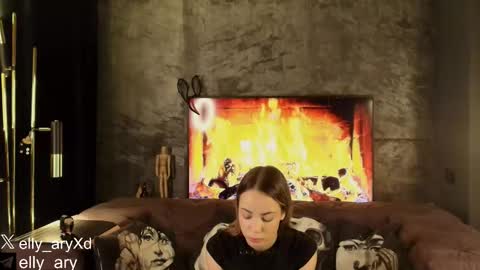 elly_ary online show from February 5, 9:51 pm