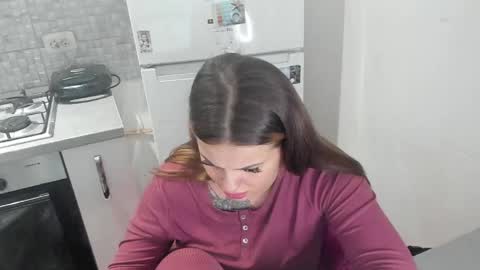 ellslimdoll online show from March 23, 9:58 am