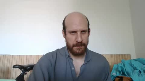 Mati Restrepo online show from April 18, 1:57 pm