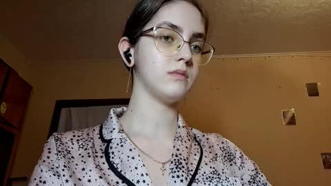 Kate online show from March 27, 2:18 pm