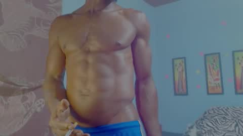 elmiltonnjakee online show from February 3, 2:53 am