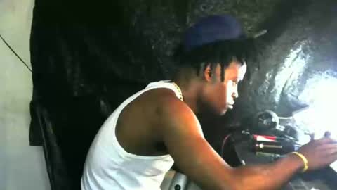 Snapshot of elniga21 chatting on December 15, 10:04 pm EL NIIGGGAA 21 EL NIGGA 21 online show from December 15, 10:04 pm