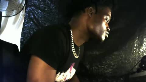 Snapshot of elniga21 chatting on December 23, 4:22 am EL NIIGGGAA 21 EL NIGGA 21 online show from December 23, 4:22 am