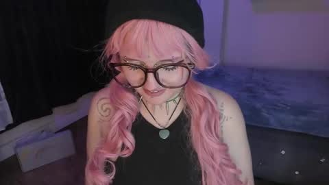 Eloise  . online show from October 25, 6:35 am