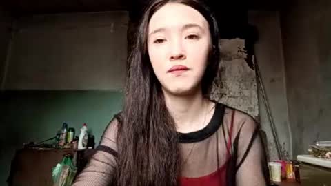 Elara online show from June 18, 2:28 am