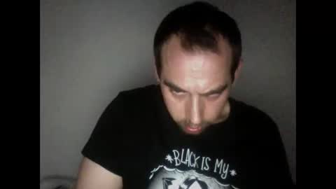 eloyrivero3110 online show from April 25, 12:24 am