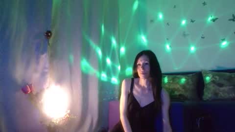 Elisa online show from April 14, 11:08 pm