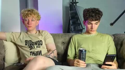 em_chipsi online show from July 17, 5:59 pm