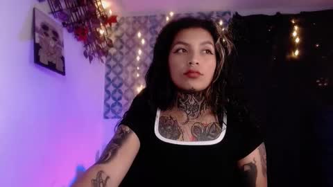 ema_ploxx online show from October 20, 4:06 am