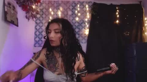 ema_ploxx online show from September 28, 1:58 am