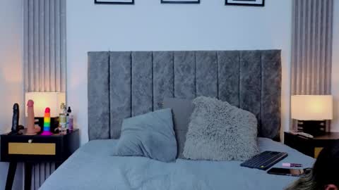 Ema online show from October 14, 1:58 pm