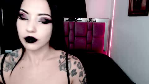 Emerald Black online show from December 2, 2:54 am