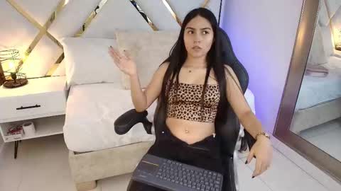 Emily  online show from November 12, 12:57 am