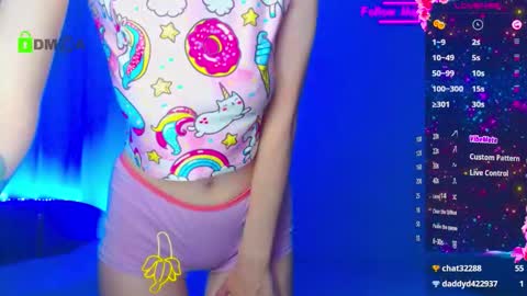 Emely online show from October 9, 12:05 am