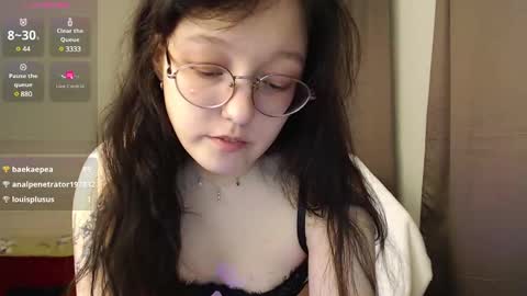 Emi online show from December 14, 9:51 am