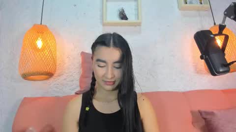 Emily online show from November 28, 12:45 pm