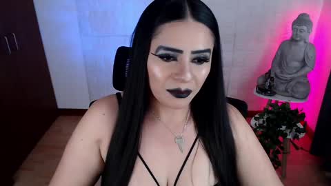 POWERFULL GODDESS EMILI online show from May 25, 9:54 pm