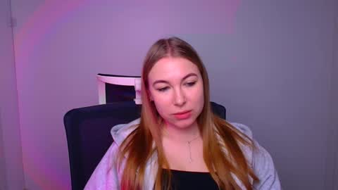 Emilia online show from February 10, 9:14 am