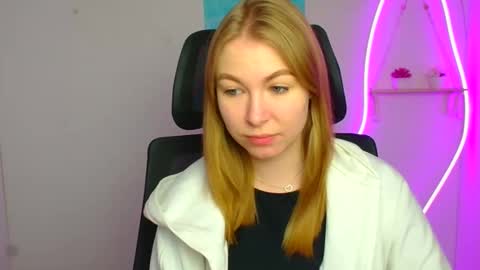 Emilia online show from March 21, 6:41 am