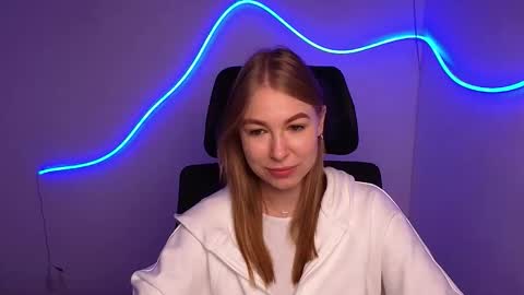 Emilia online show from October 8, 5:46 am