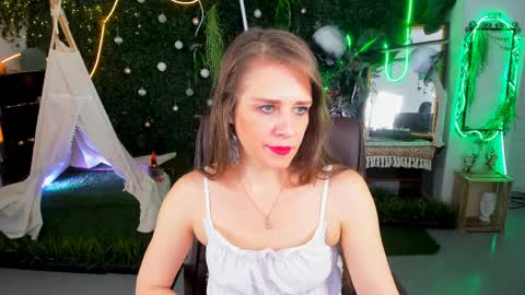 Emilia Bedy online show from March 31, 9:10 am