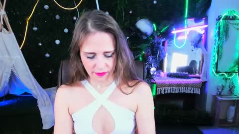 Emilia Bedy online show from March 14, 9:13 am