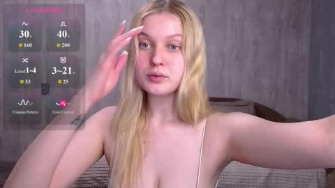 Amili online show from January 18, 5:33 pm