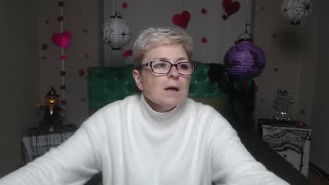 EmiliaGree online show from November 9, 7:23 am