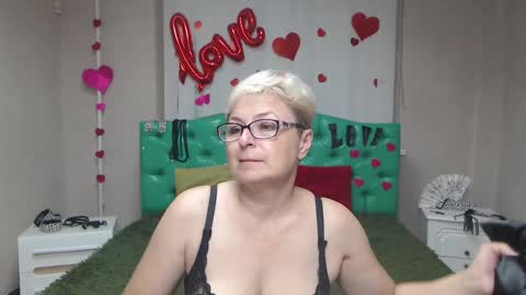 EmiliaGree online show from October 11, 5:56 am