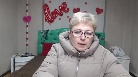 EmiliaGree online show from January 18, 8:18 pm