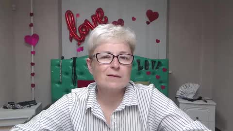 EmiliaGree online show from September 10, 5:14 pm