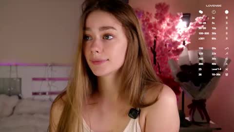 Tessa online show from March 15, 9:24 am