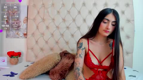 Snapshot of emilieandblake chatting on September 9, 11:16 pm emilieandblake online show from September 9, 11:16 pm