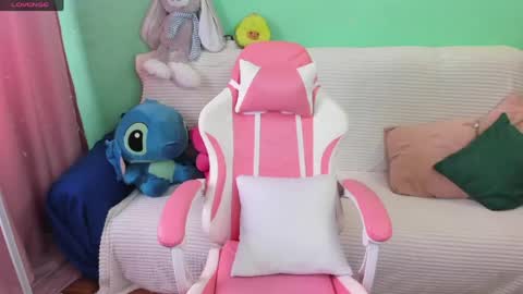 Emiliya online show from April 16, 2:22 am