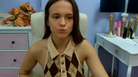 Emilly online show from May 12, 6:55 am