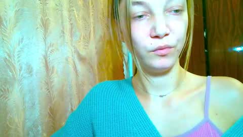 Emilly online show from November 21, 10:35 am