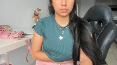 Emilly  online show from January 6, 5:28 pm