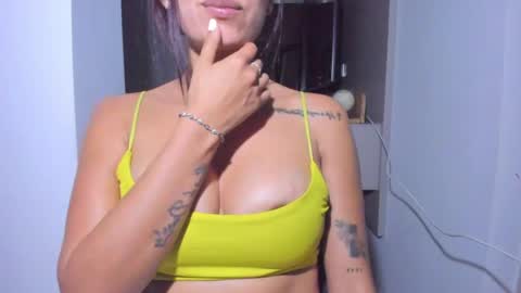 emilly online show from May 29, 2:09 am