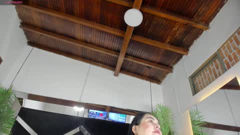 Snapshot of emily18__ chatting on March 10, 11:01 am Emily online show from March 10, 11:01 am