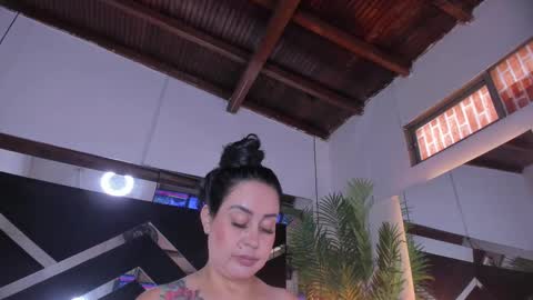 Snapshot of emily18__ chatting on September 12, 1:35 pm Emily online show from September 12, 1:35 pm