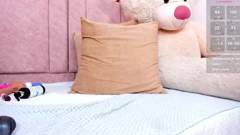  M I A   online430pm- 930pm online show from November 15, 11:17 pm