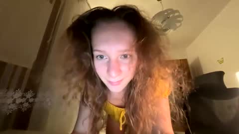 Snapshot of emily_in_parisss chatting on October 17, 8:46 pm Emily  online show from October 17, 8:46 pm