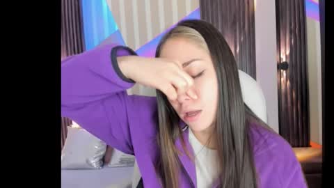 Emily online show from October 14, 2:53 pm