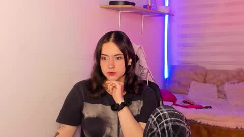 emily_lindey online show from October 23, 3:52 am