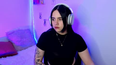 Emily Lindey online show from March 9, 5:45 am