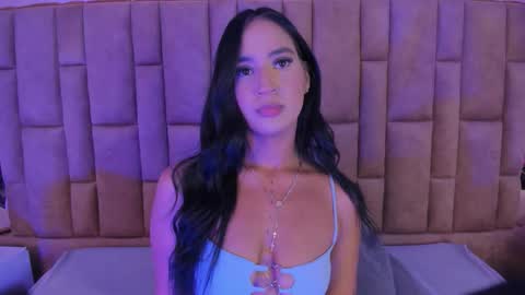 emily_luve online show from March 17, 8:03 pm