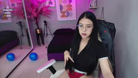 Emily osman online show from March 4, 12:46 pm