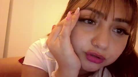 Snapshot of emily_ravee chatting on October 19, 4:06 am Emily online show from October 19, 4:06 am